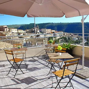 terrazza-torrenuova.sicilyhotelsitaly.net/